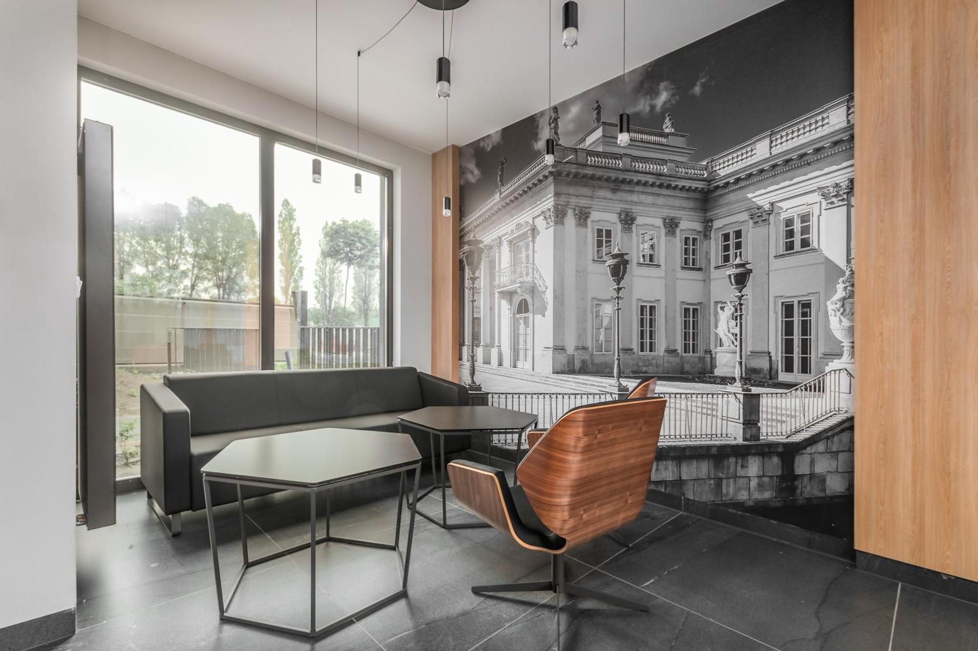 Apartament Jana Kazimierza 50 *